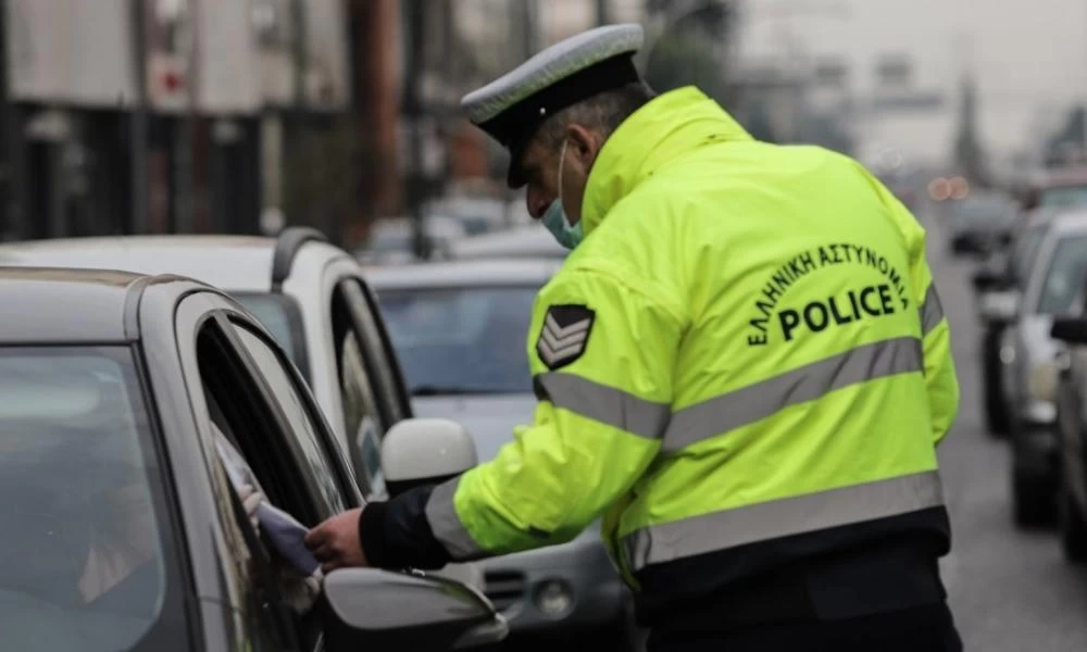 766 τα πρόστιμα για άσκοπη μετακίνηση κυκλοφορίας